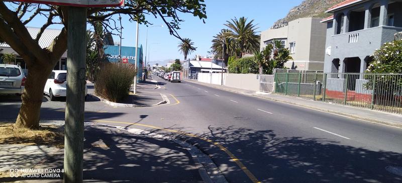 To Let 2 Bedroom Property for Rent in Muizenberg Western Cape
